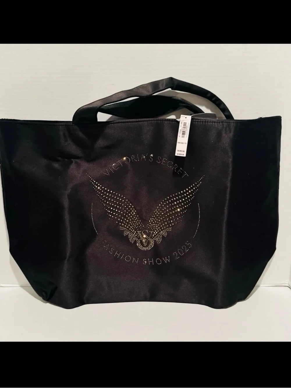 Victoria’s Secret NWT 2025 Fashion Show Angel Wings Tote Bag & Cosmetic Bags